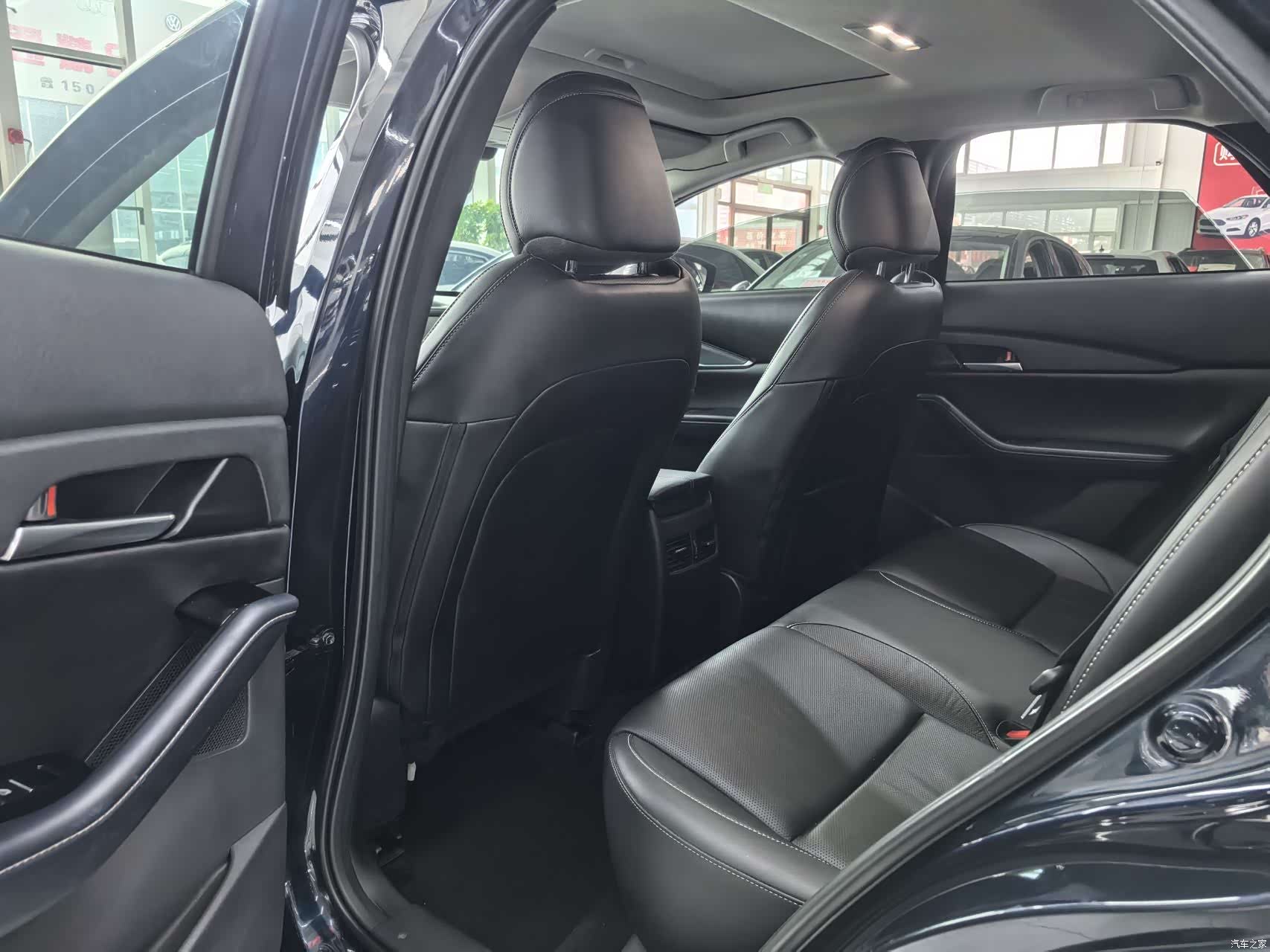 Mazda CX-30, 2022 7