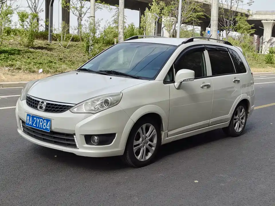 Suzuki Liana A6