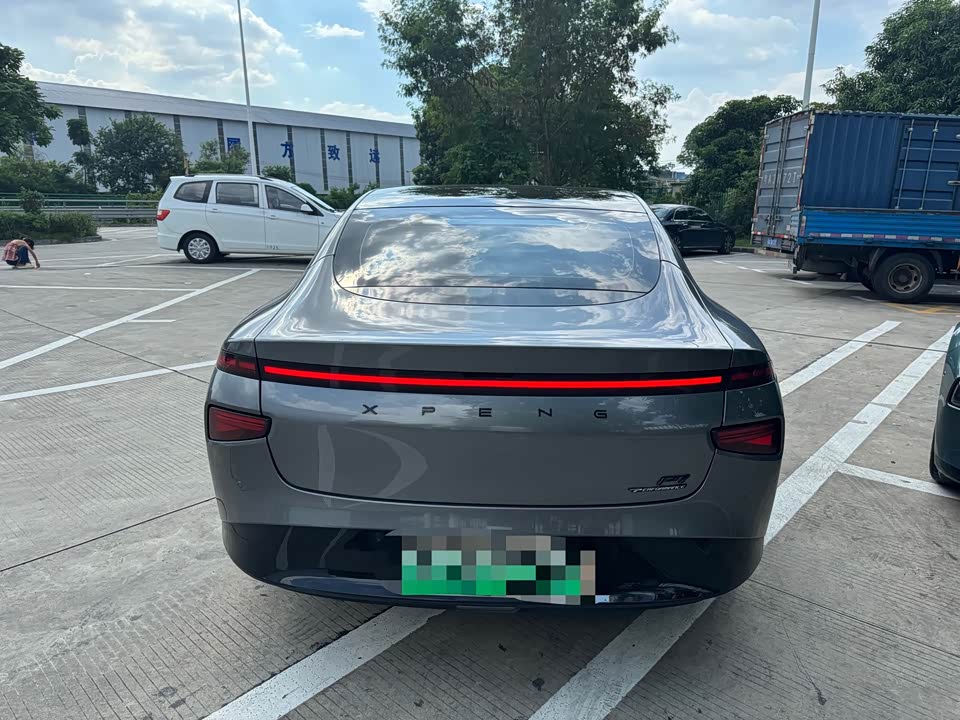 XPENG P7