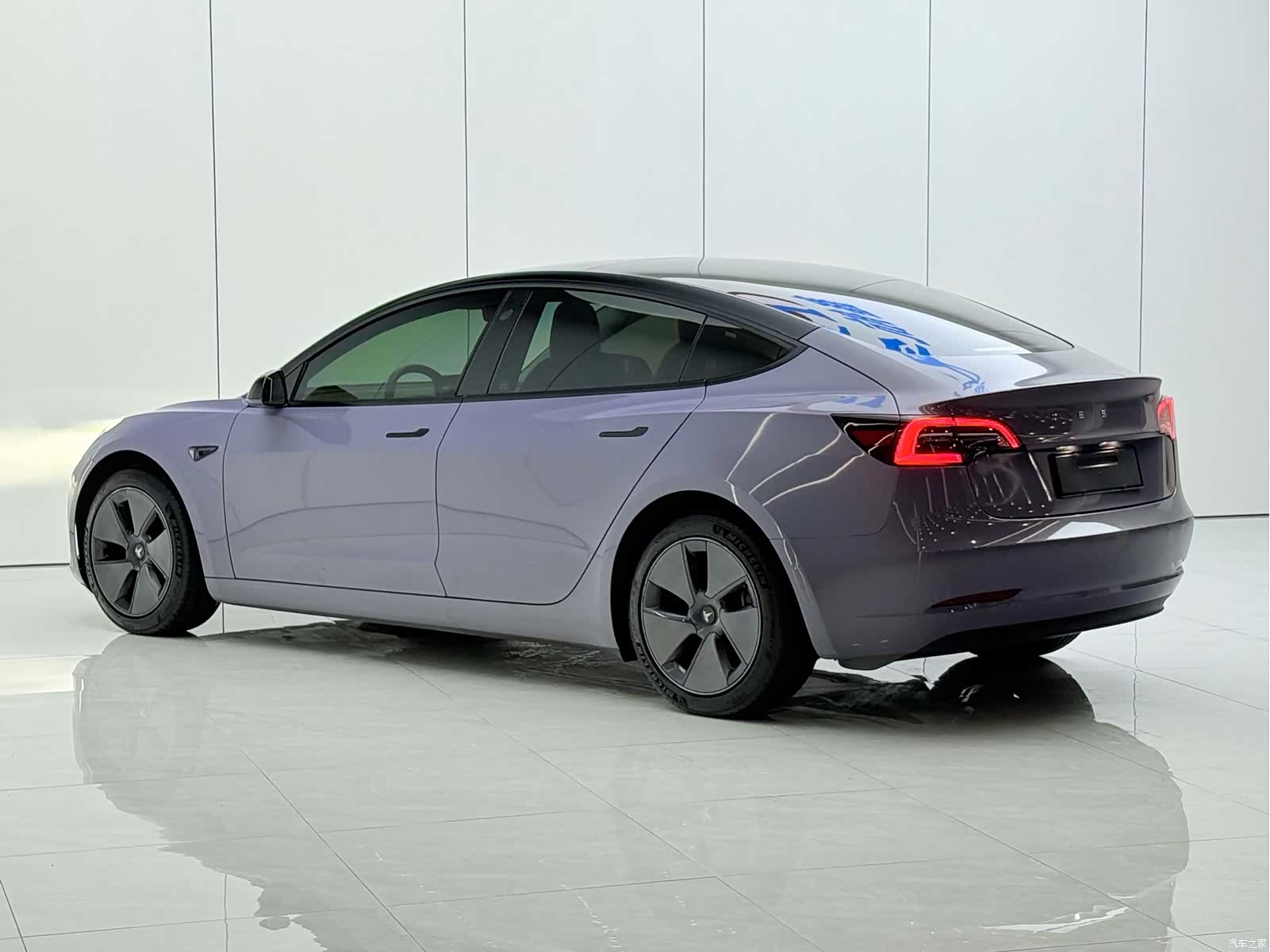 Tesla Model 3, 2023 13