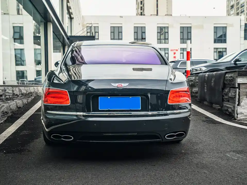 Bentley Flying