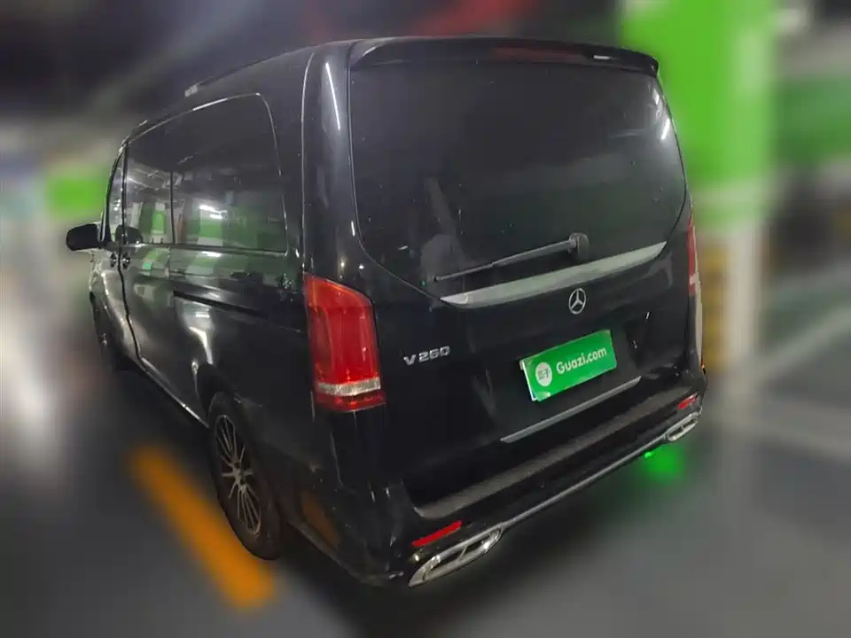 Mercedes-Benz V-class