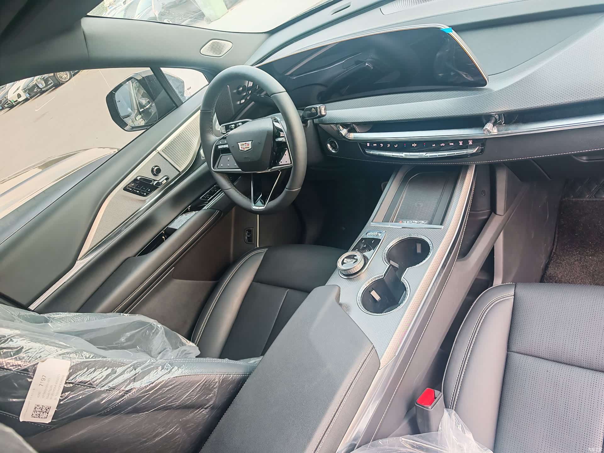Cadillac XT5, 2026 11