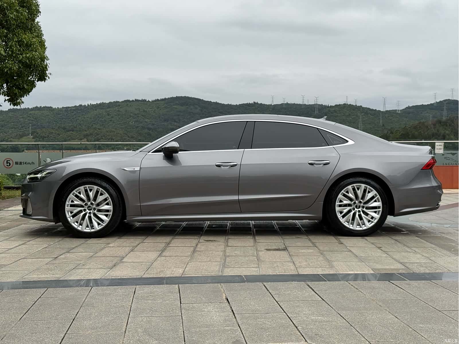 Audi A7L, 2024 37