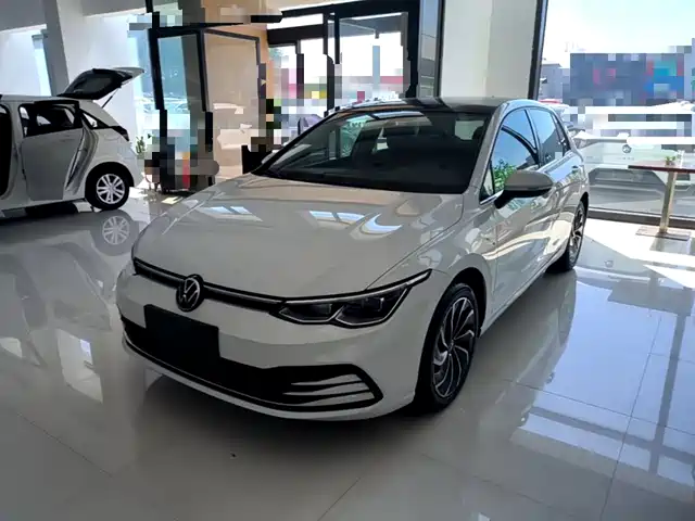 Volkswagen Golf 2024 — купить из Китая под заказ