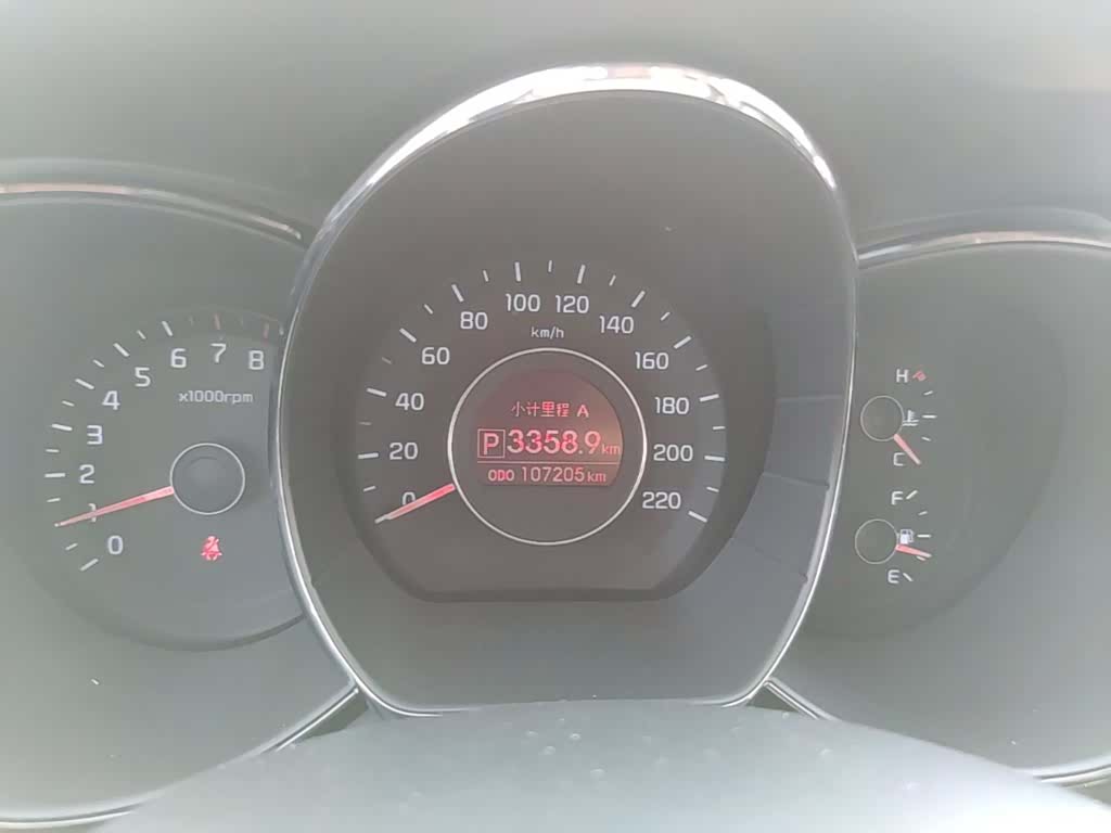 Kia K2, 2014 12