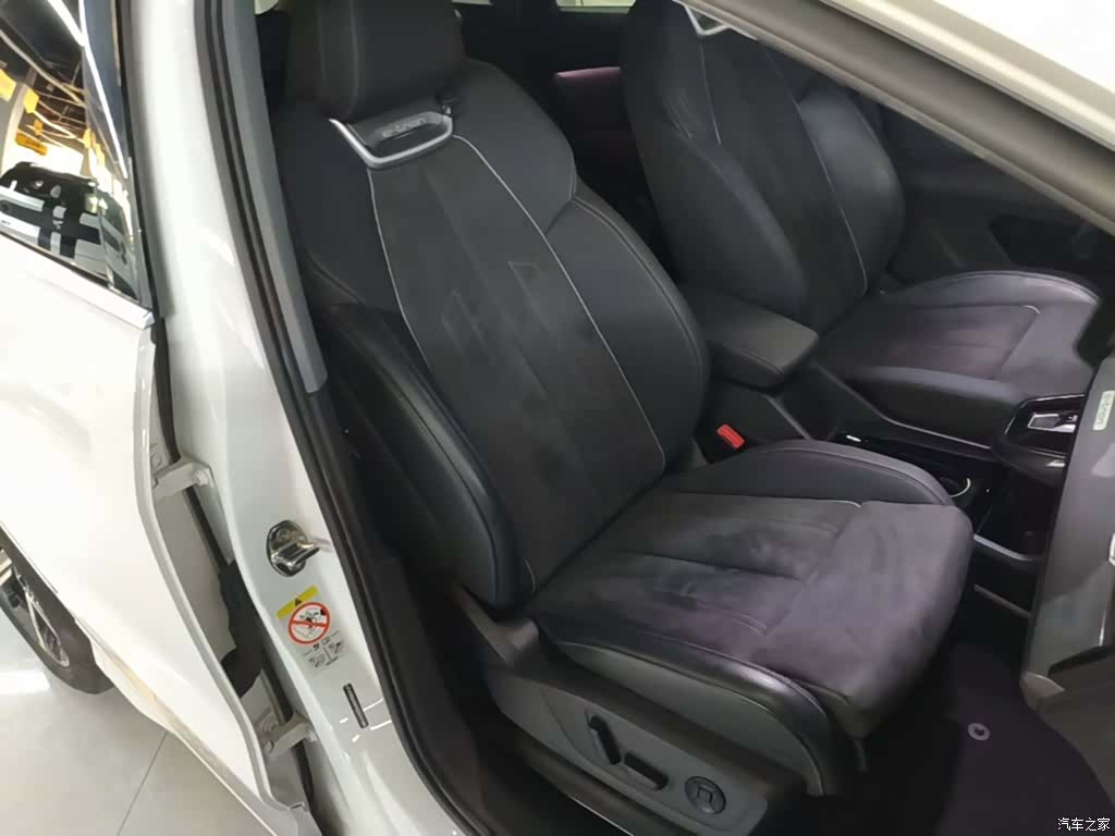 Audi Q4 e-tron, 2023 25