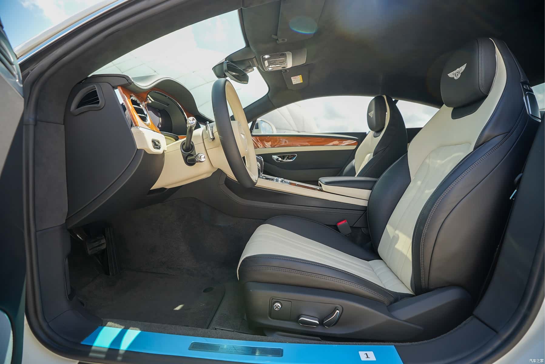 Bentley Continental GT, 2021 6