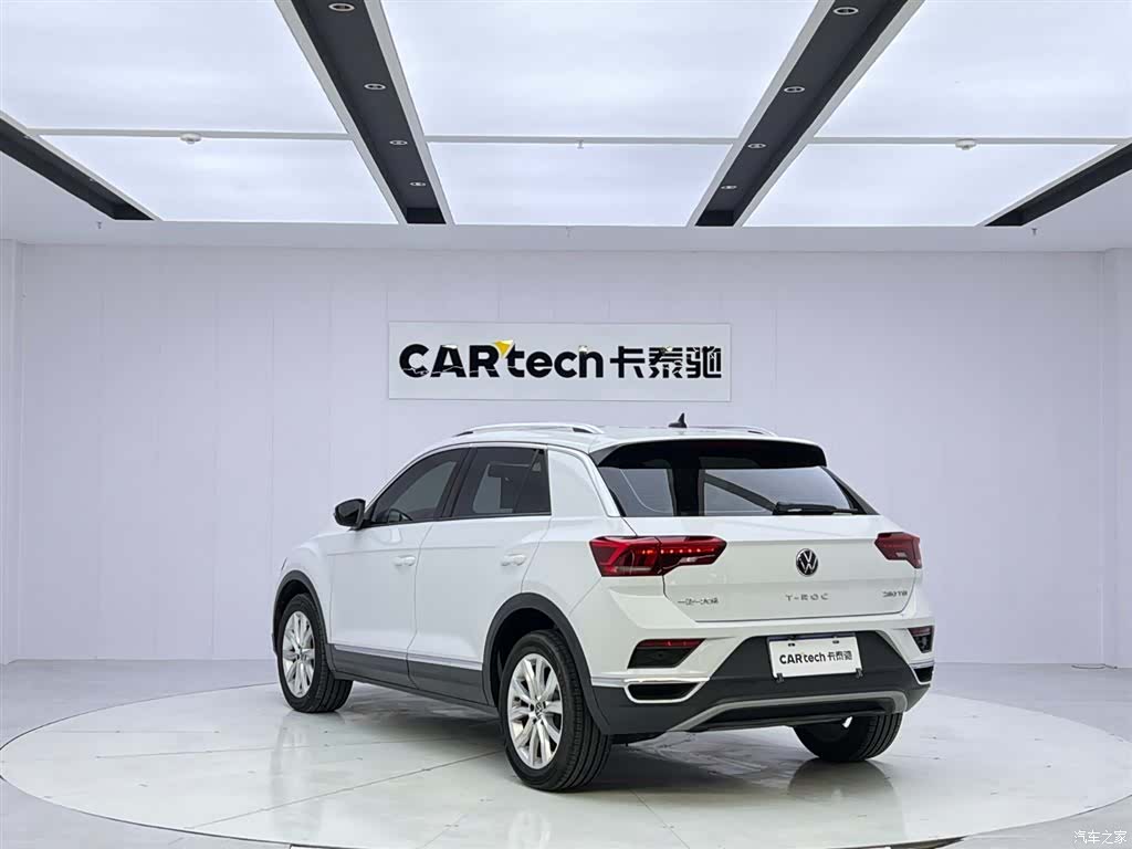 Volkswagen T-ROC, 2022 3
