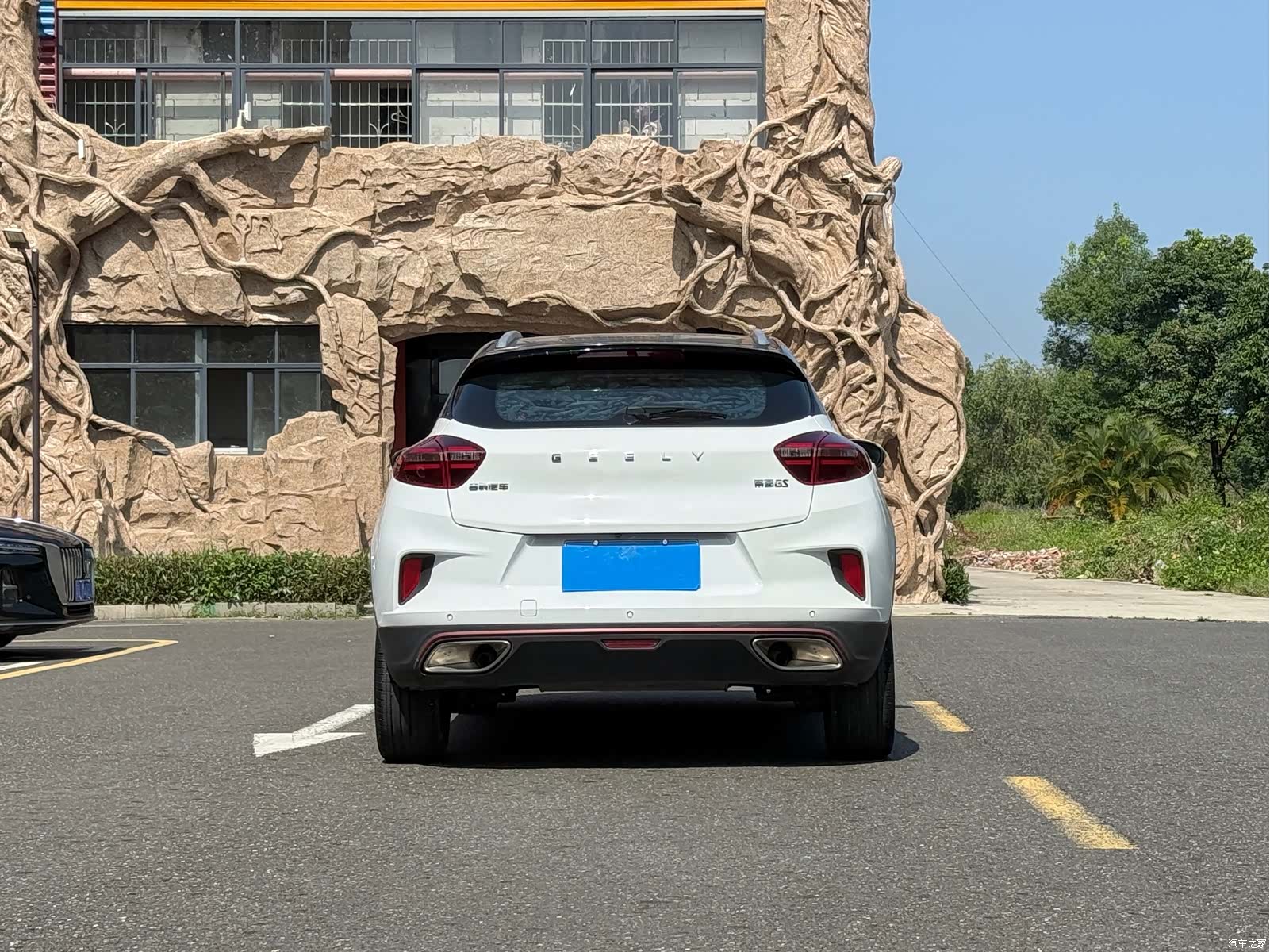 Geely Emgrand, 2021 все фото