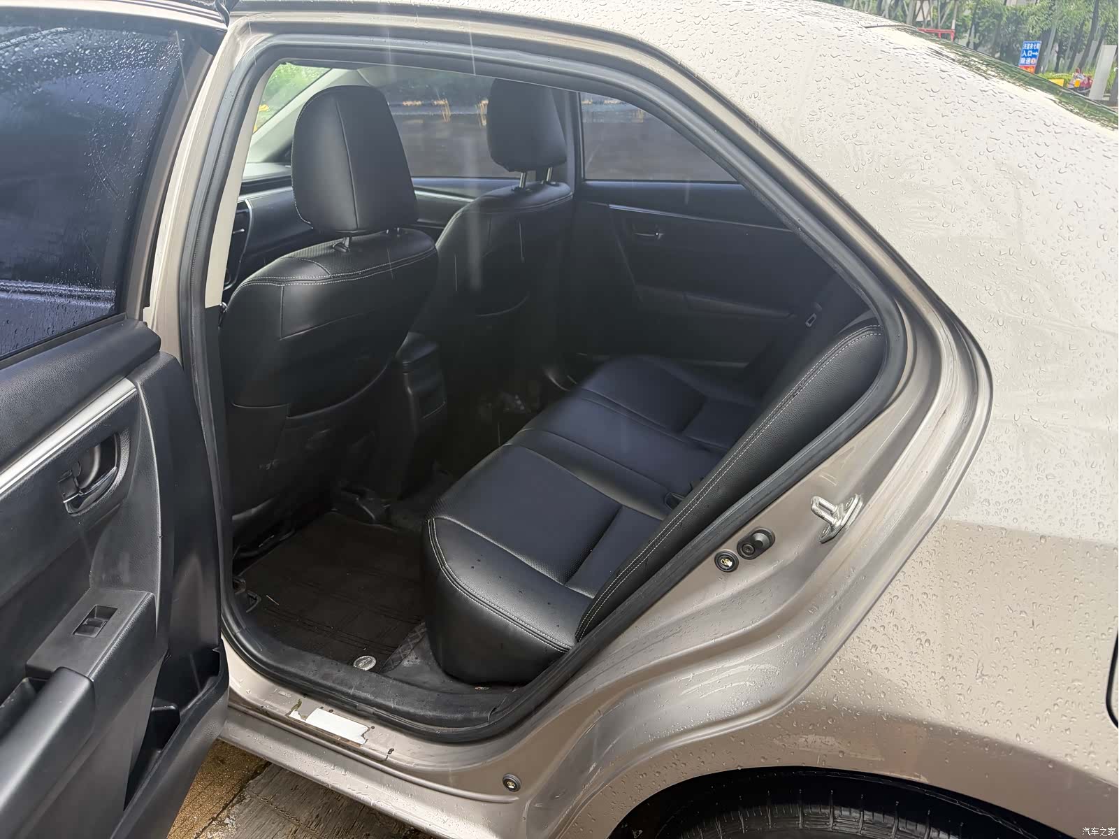 Toyota Corolla, 2015 6