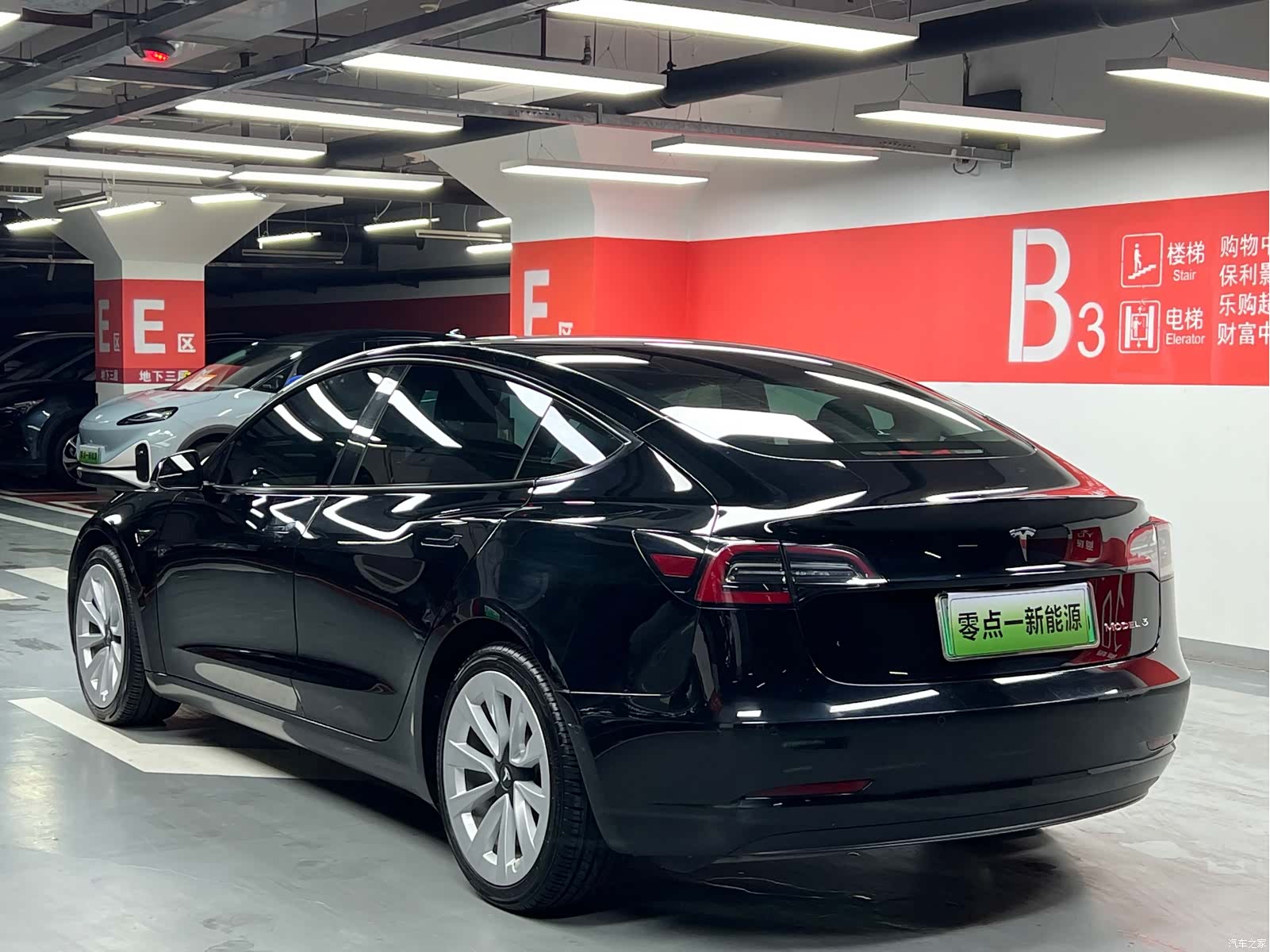Tesla Model 3, 2021 12
