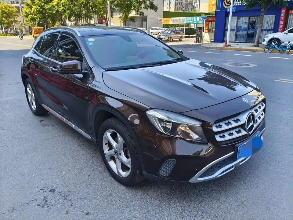 Mercedes-Benz GLA