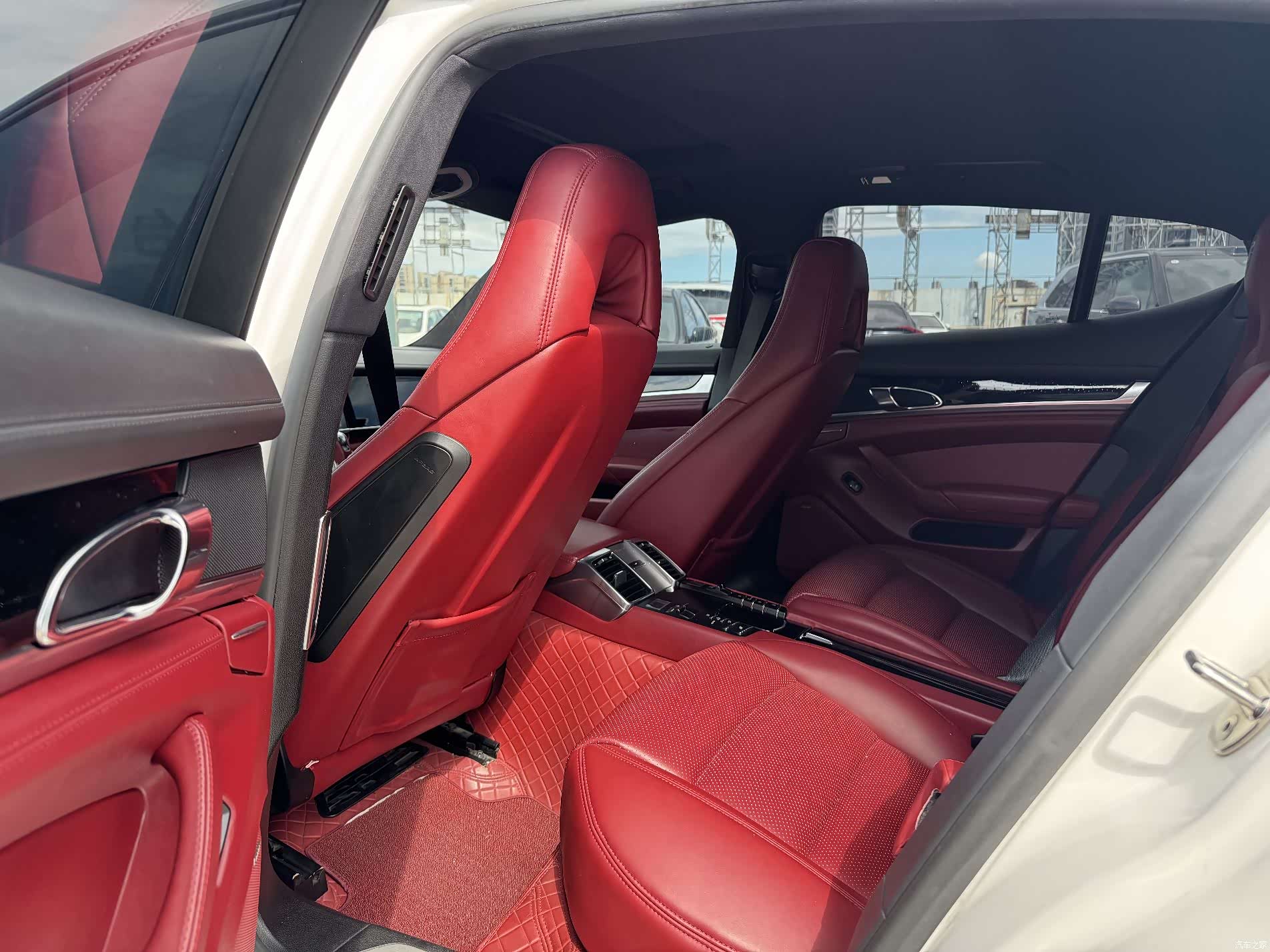 Porsche Panamera, 2011 6