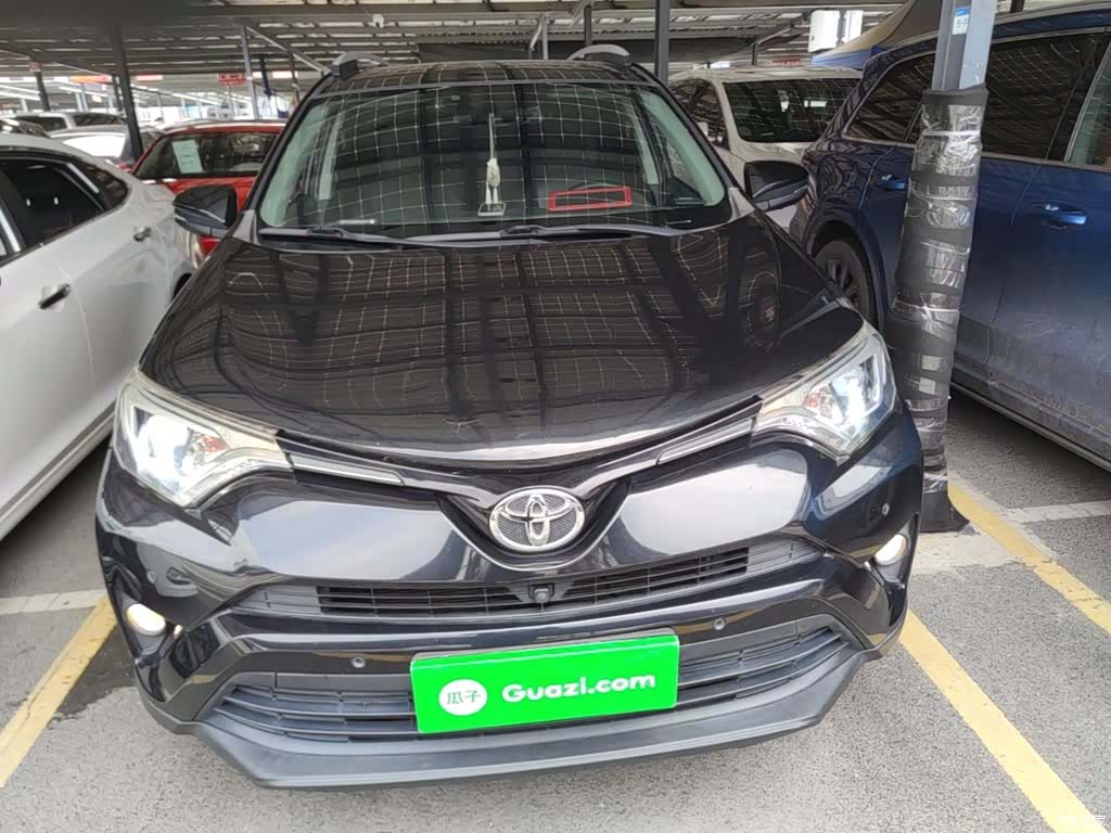Toyota RAV4, 2018 3