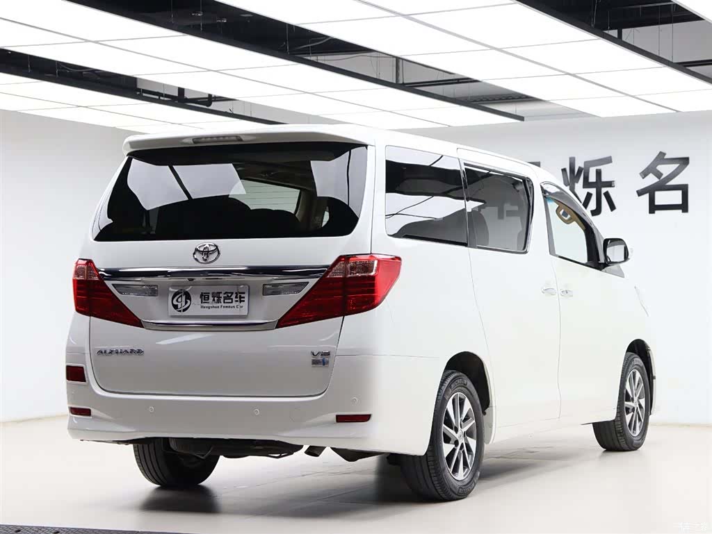 Toyota Alphard, 2015 27