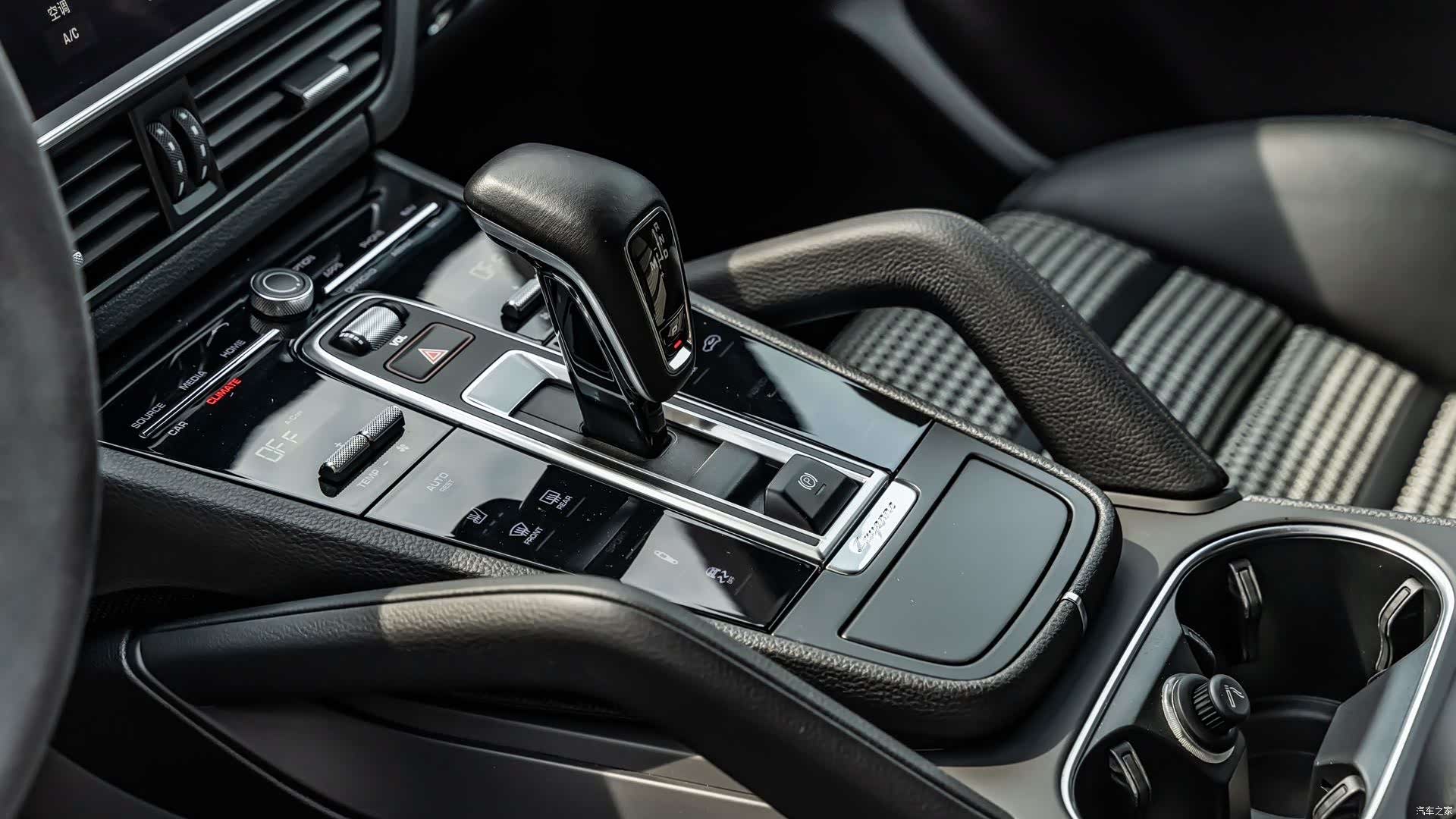 Porsche Cayenne, 2021 10