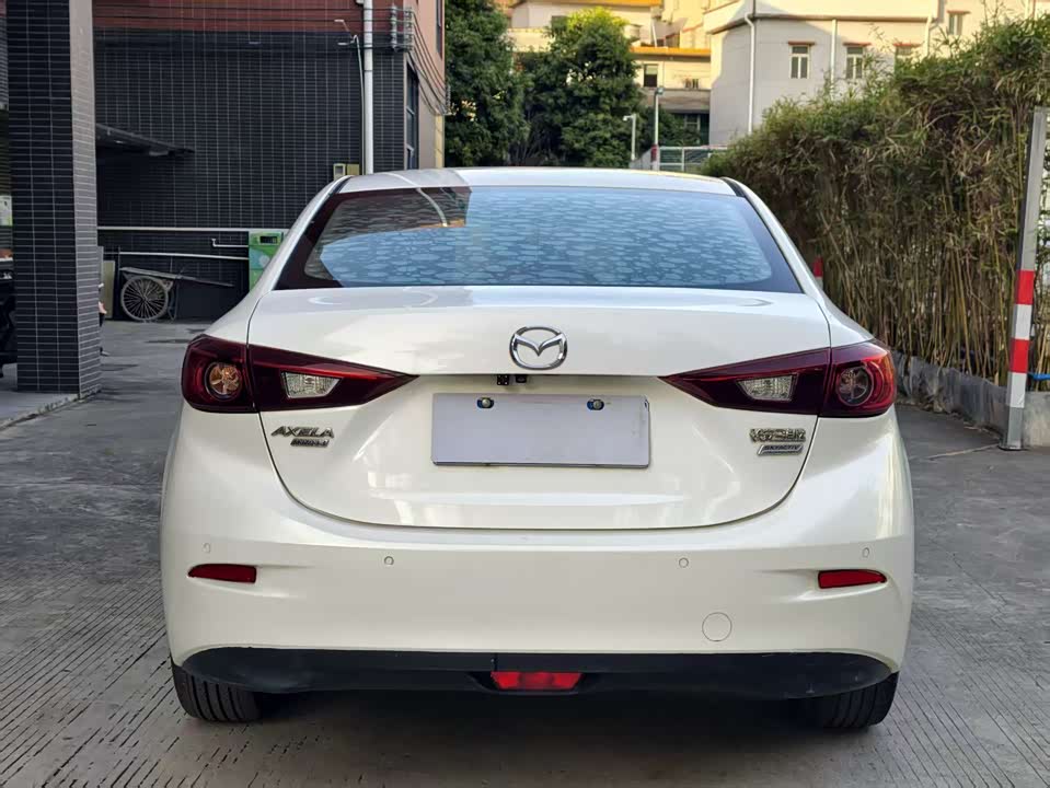 Mazda 3 Angkesaila