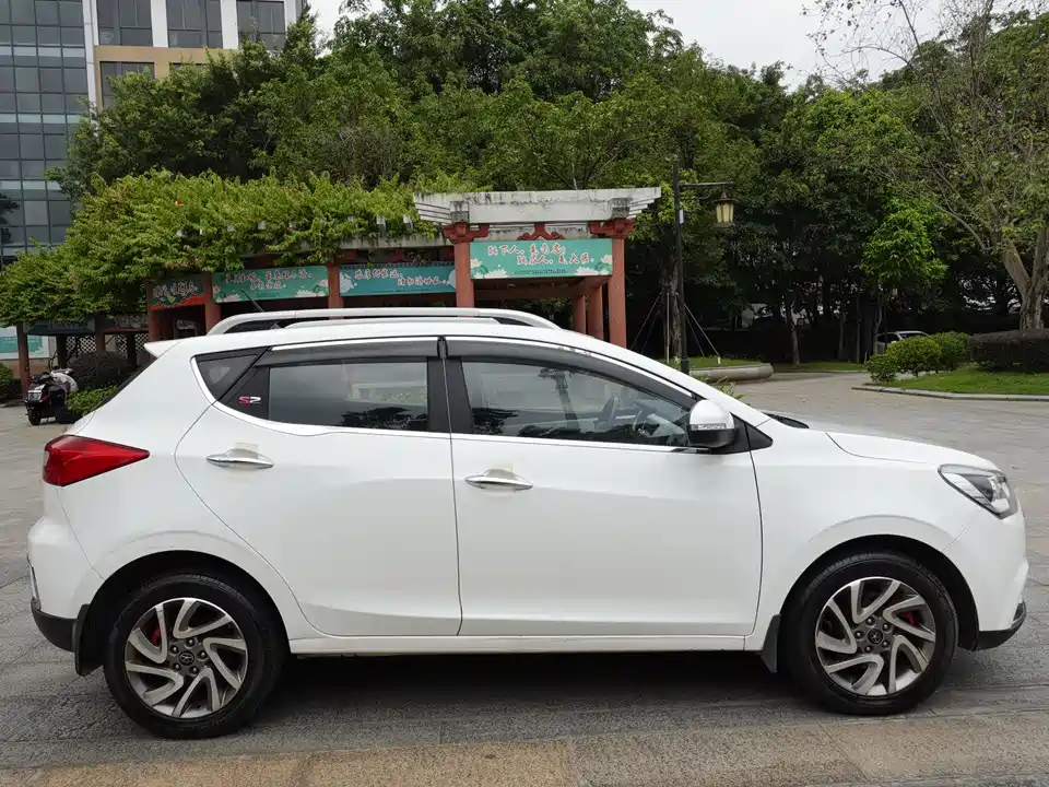 JAC Ruifeng S2