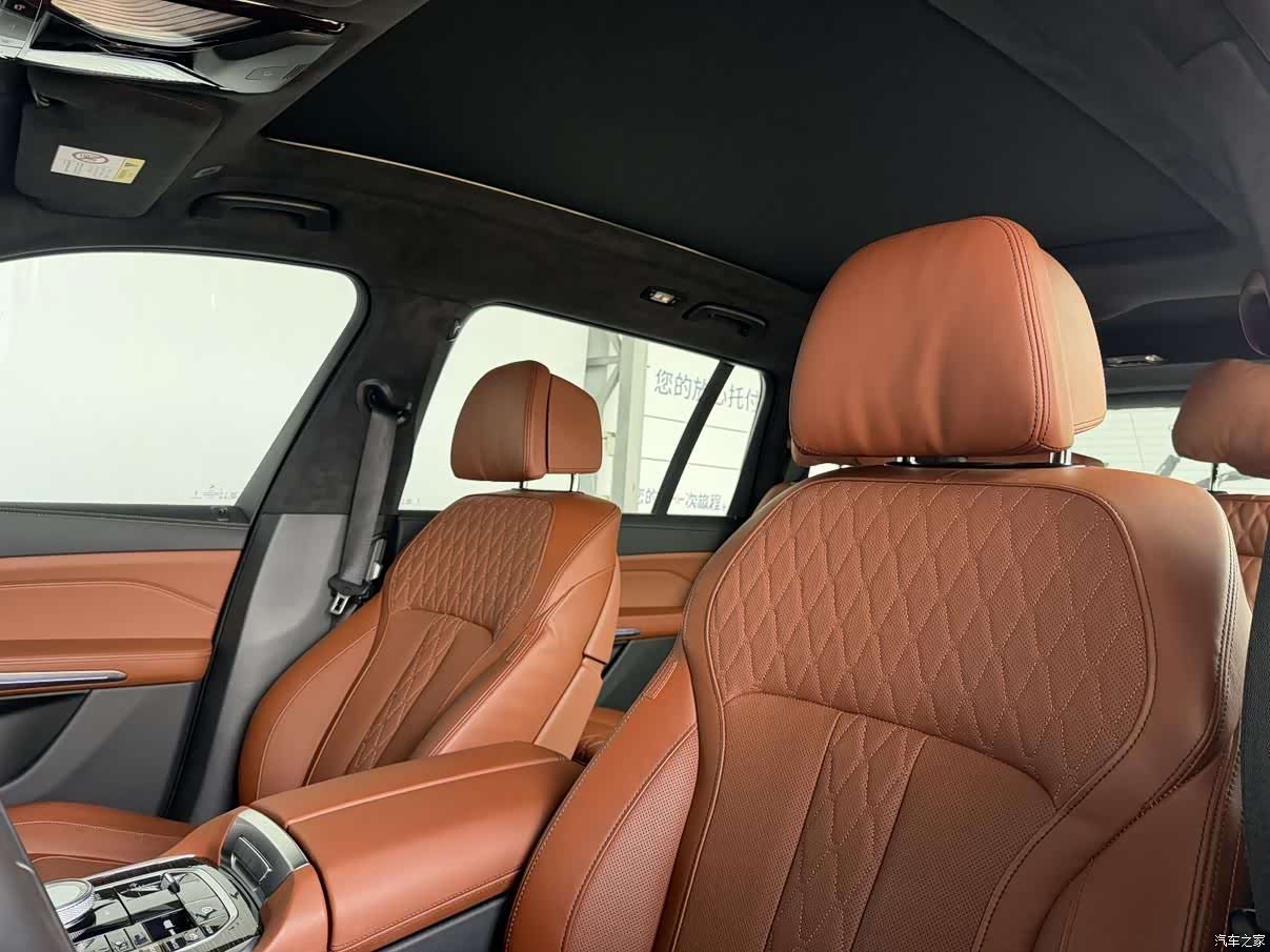 BMW X7, 2025 7