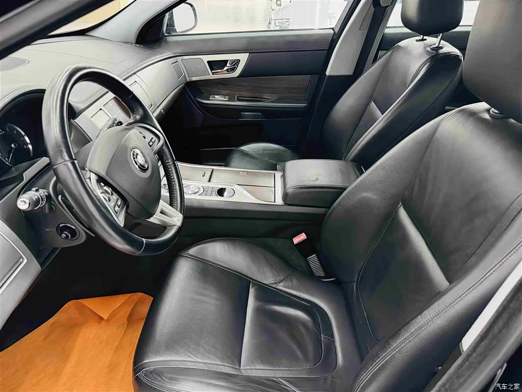 Jaguar XF, 2014 17