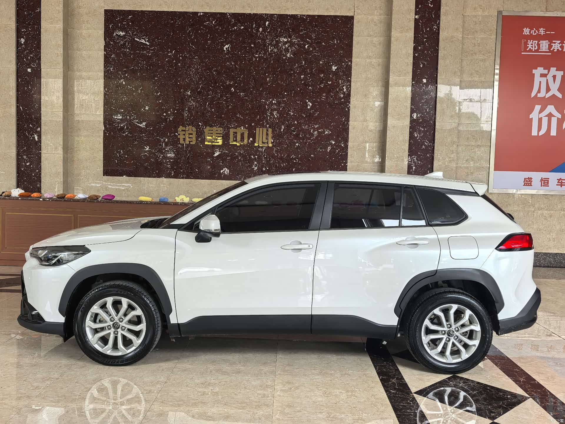 Toyota Frontlander, 2023 3
