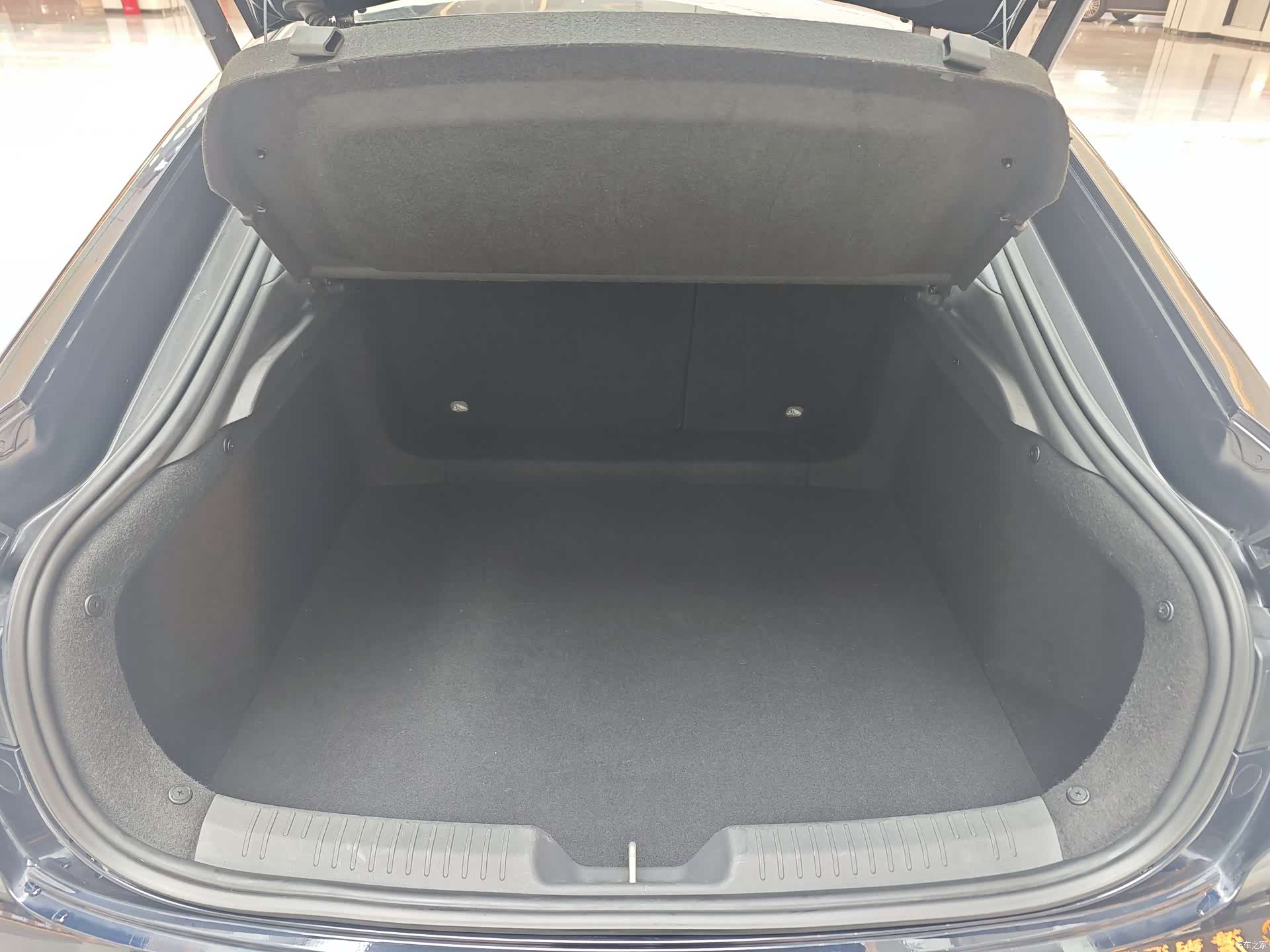 Changan UNI-V, 2023 11