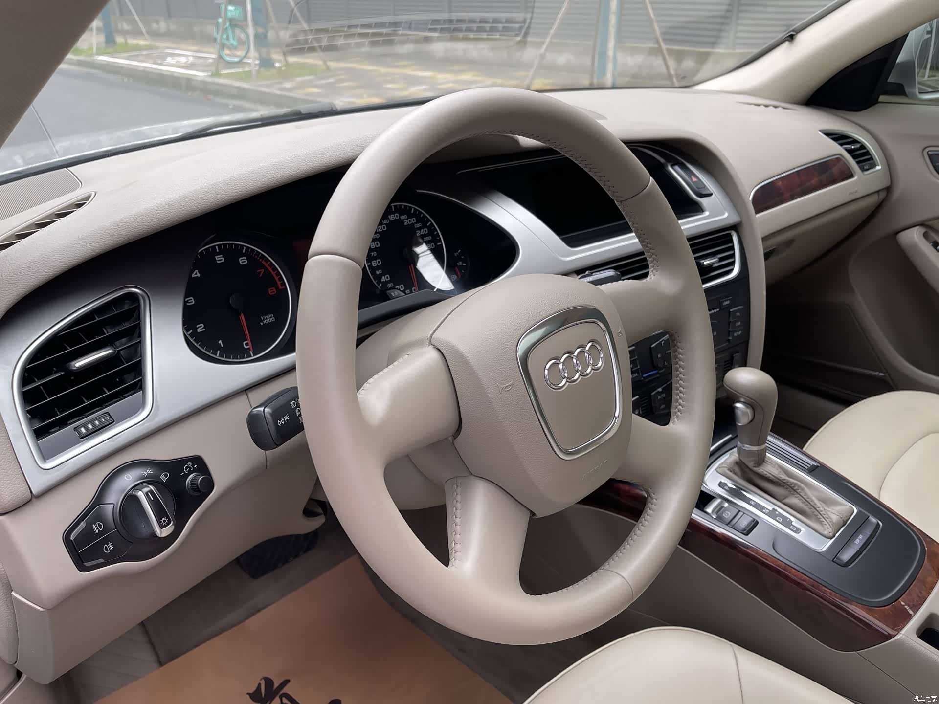 Audi A4L, 2010 12