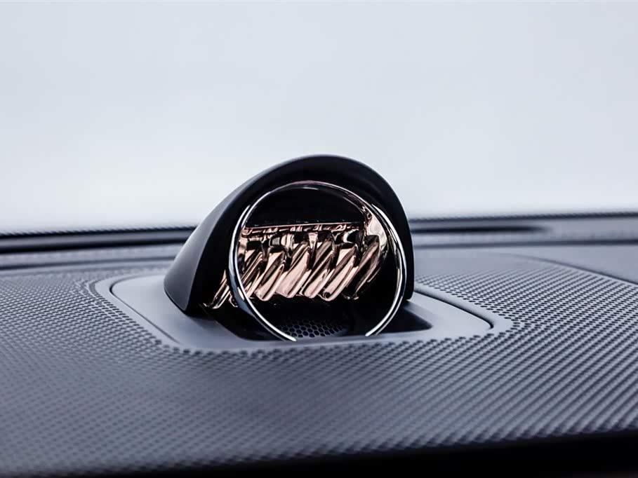 AITO Ask the world M9