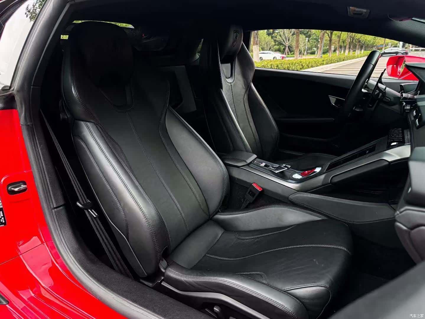 Lamborghini Huracán, 2021 все фото