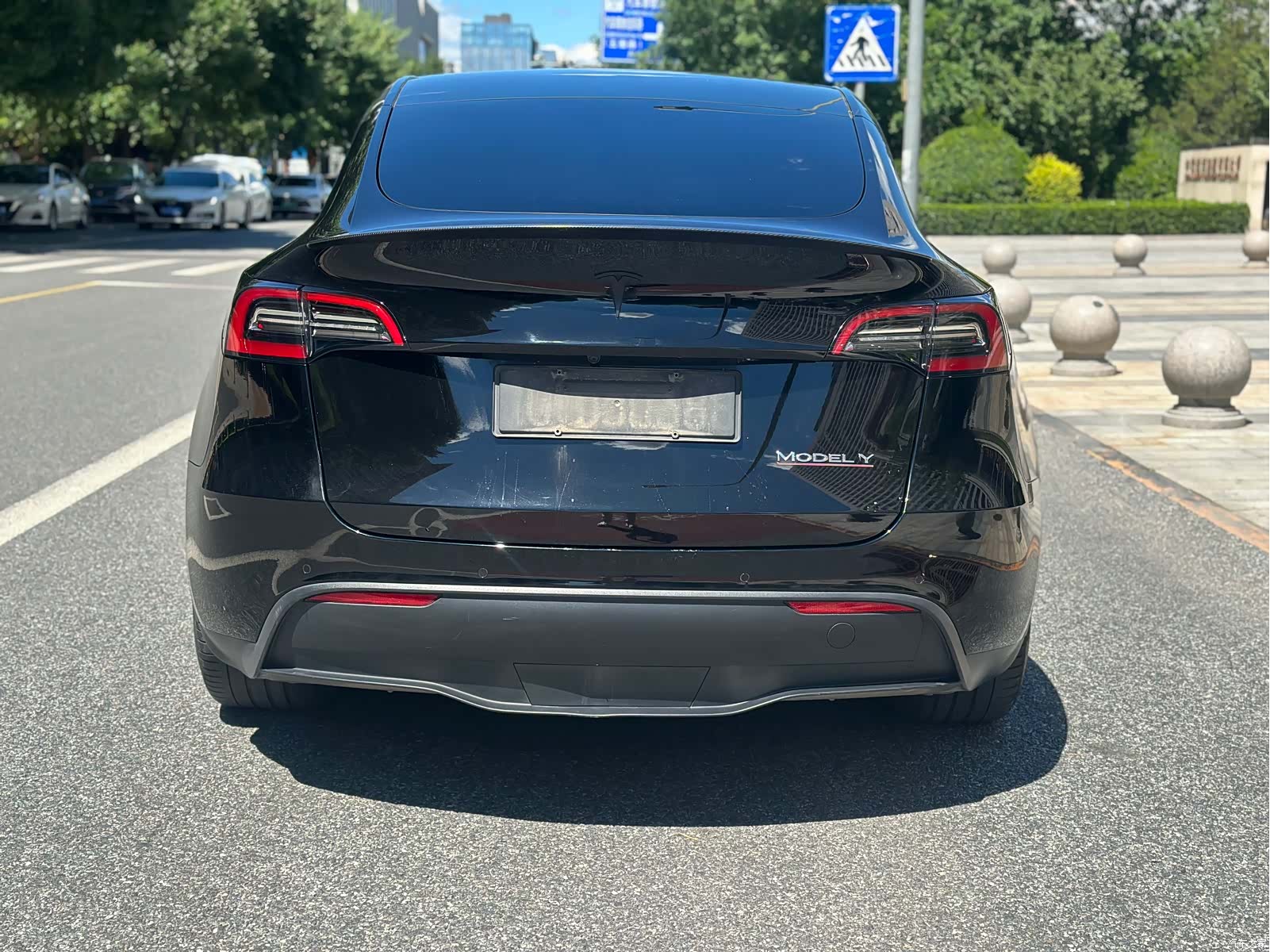 Tesla Model Y, 2022 14