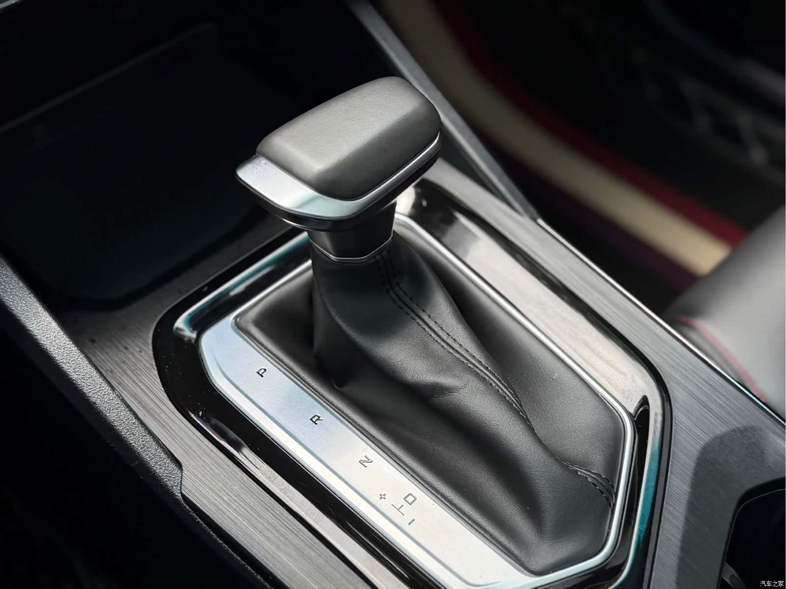 Geely Emgrand, 2022 12