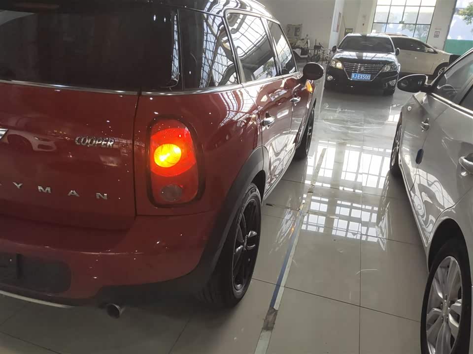 MINI COUNTRYMAN