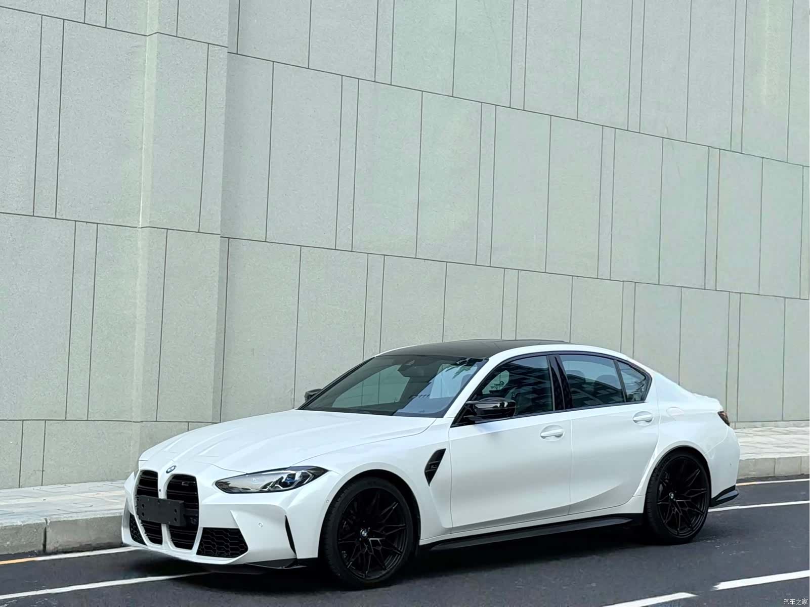 BMW M3, 2023 1