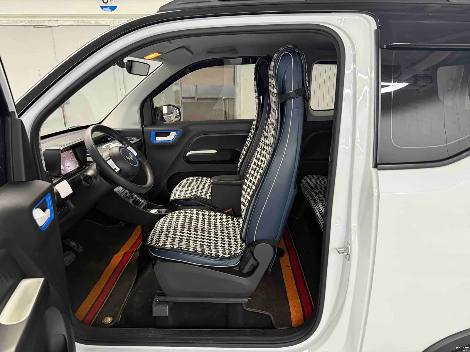Wuling MINIEV, 2022 6
