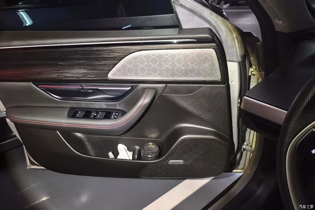 Xpeng P7, 2021 7