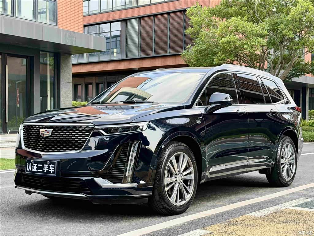 Cadillac XT6