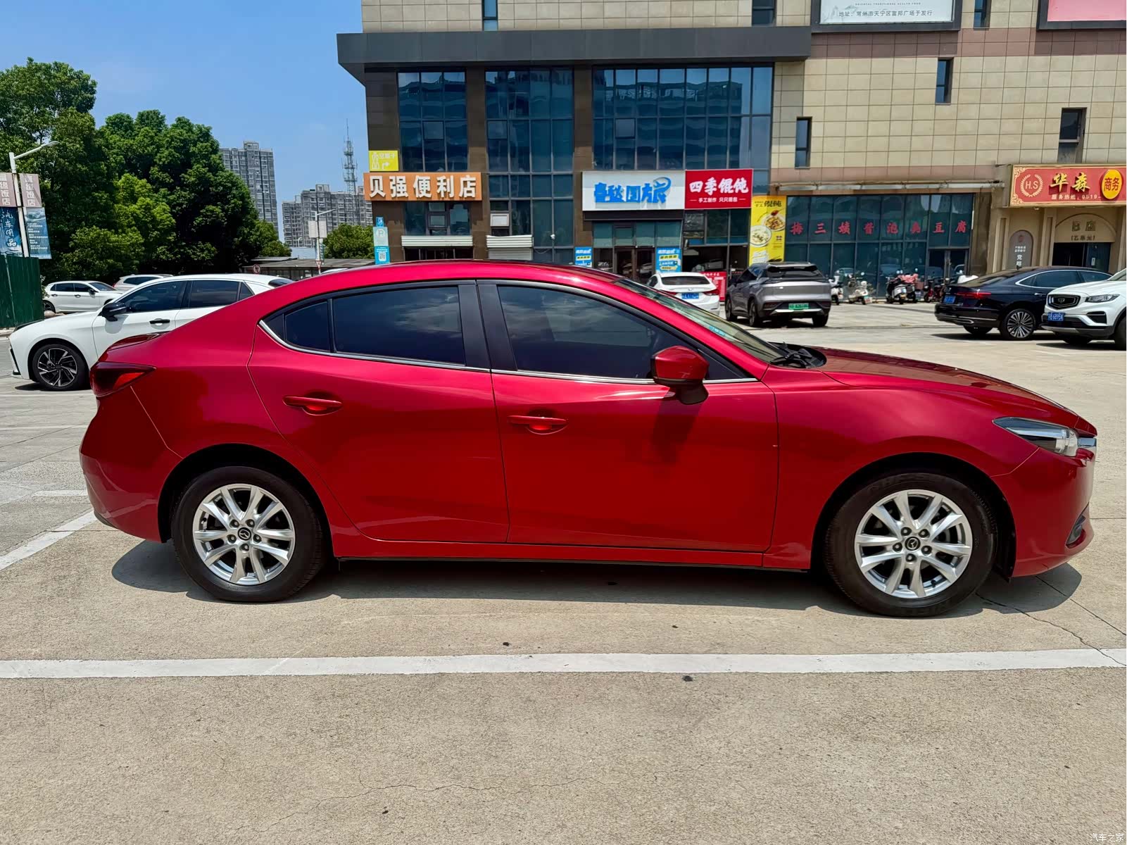 Mazda Mazda3, 2017 4