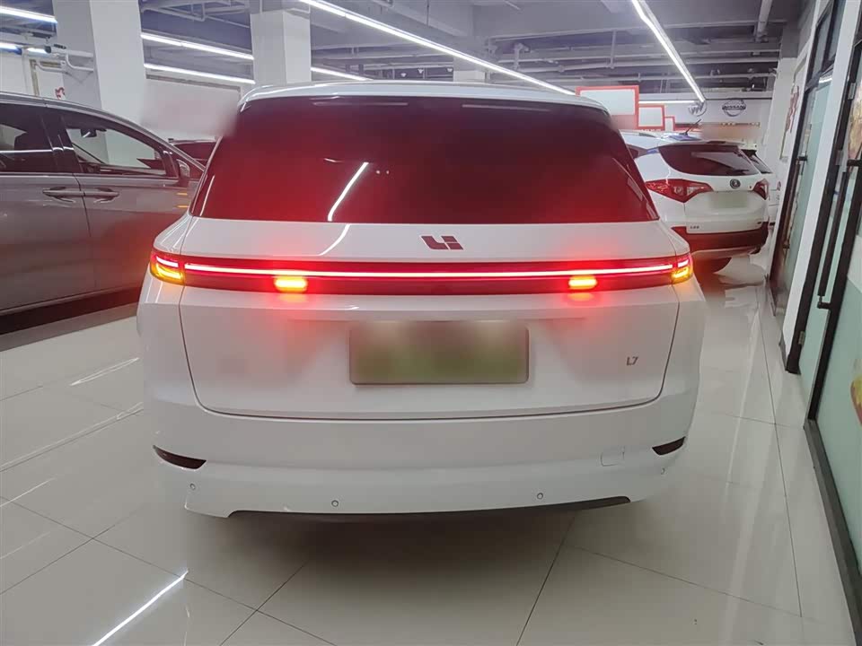 Li Auto Ideal L7