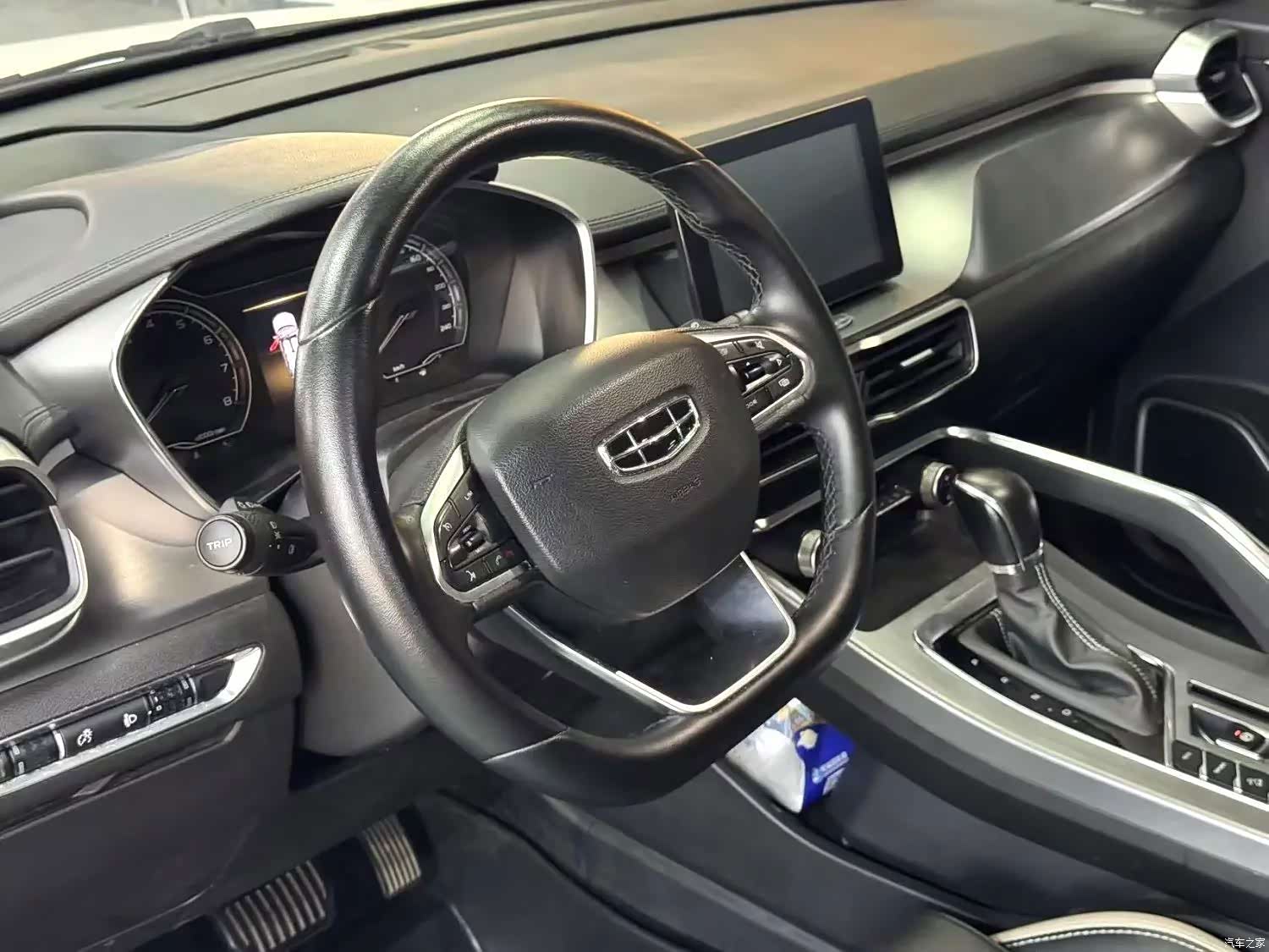 Geely Coolray, 2020 6