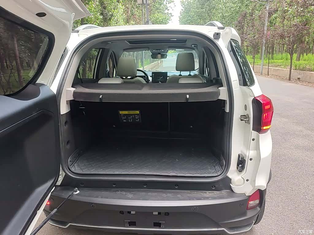 BYD Yuan, 2022 19