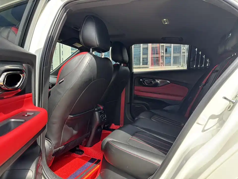 Trumpchi Shadow Leopard