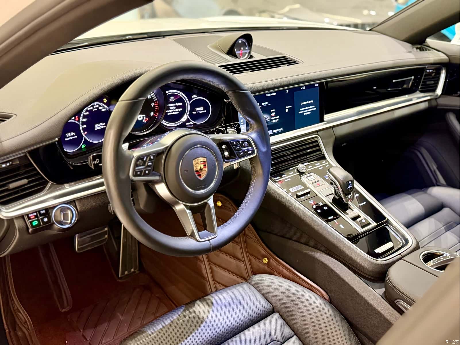 Porsche Panamera, 2018 9