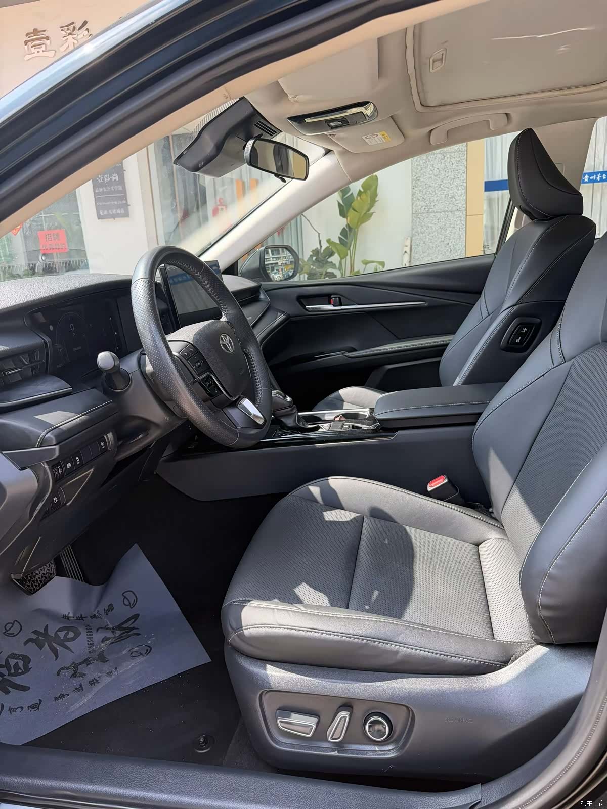 Toyota Camry, 2024 4