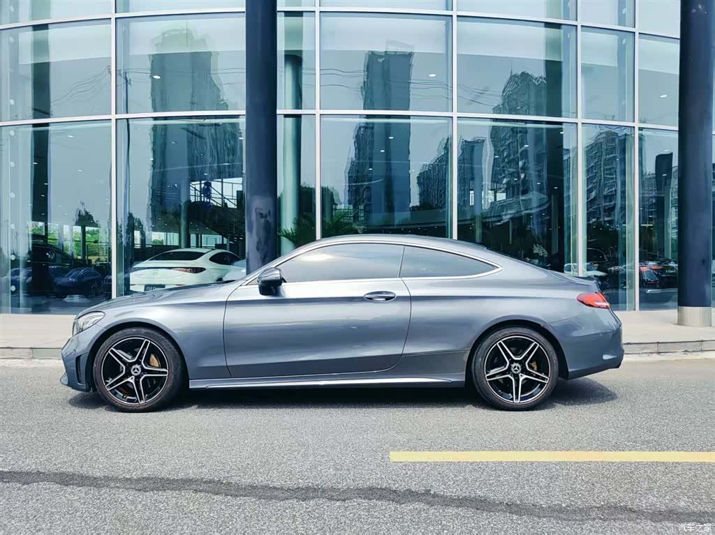 Mercedes-Benz C-Class, 2020 3