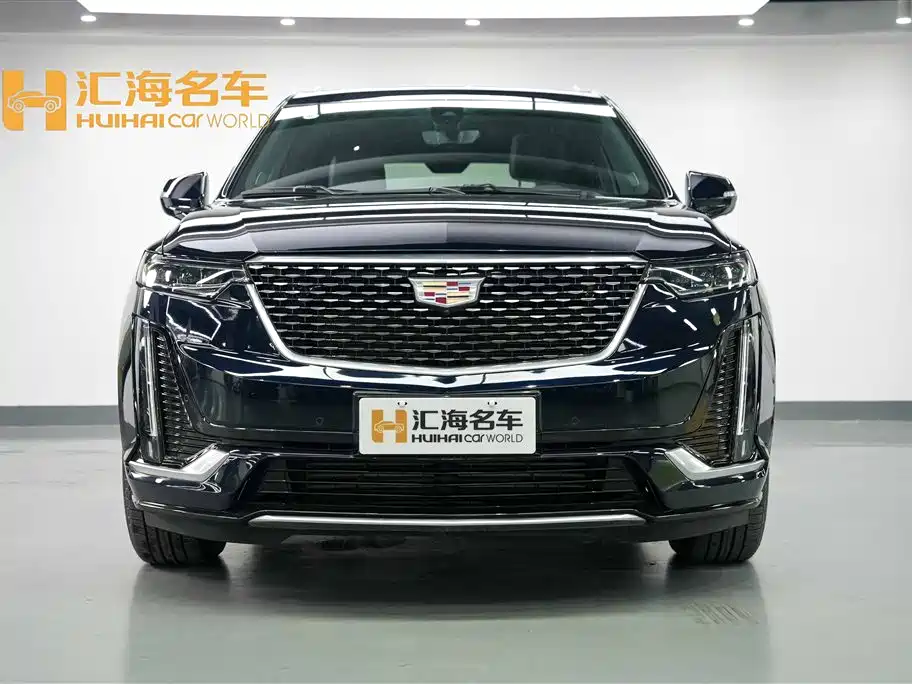 Cadillac XT6