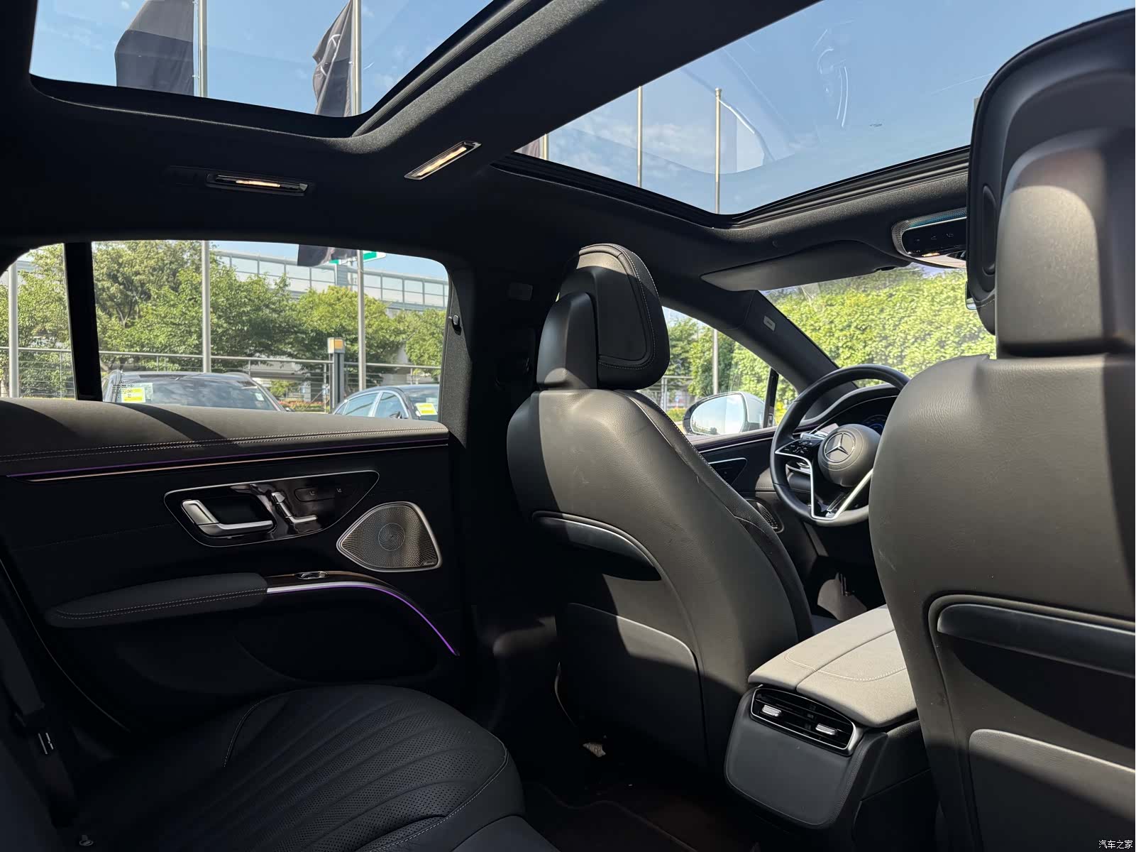 Mercedes-Benz EQS, 2024 12