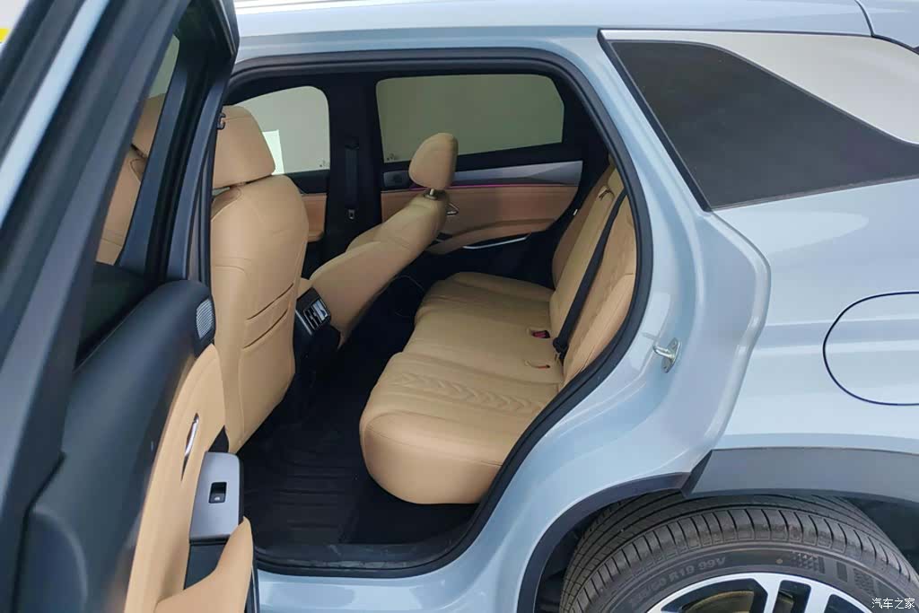 BYD Song, 2025 11