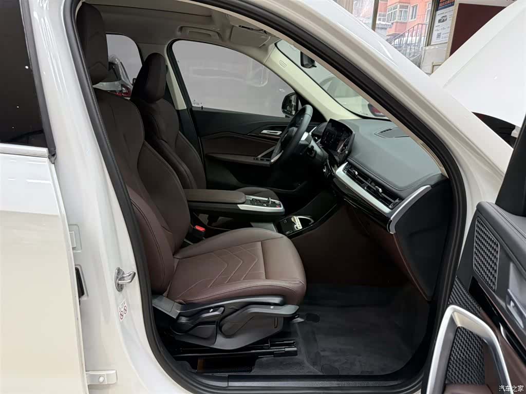 BMW X1, 2023 21