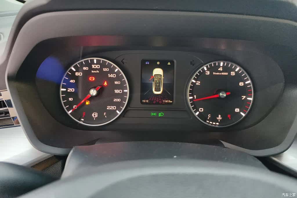 MG MG5, 2025 14